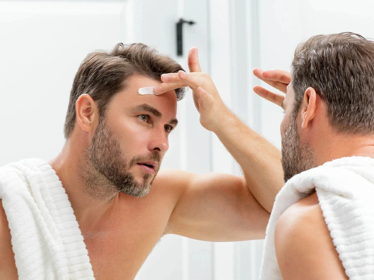  Feuchtigkeitspflege für Männerhaut 