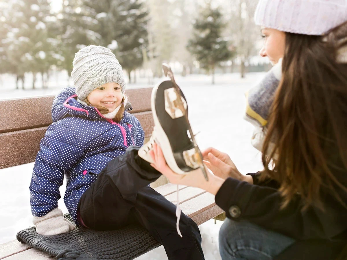  Eislaufen mit Kindern 