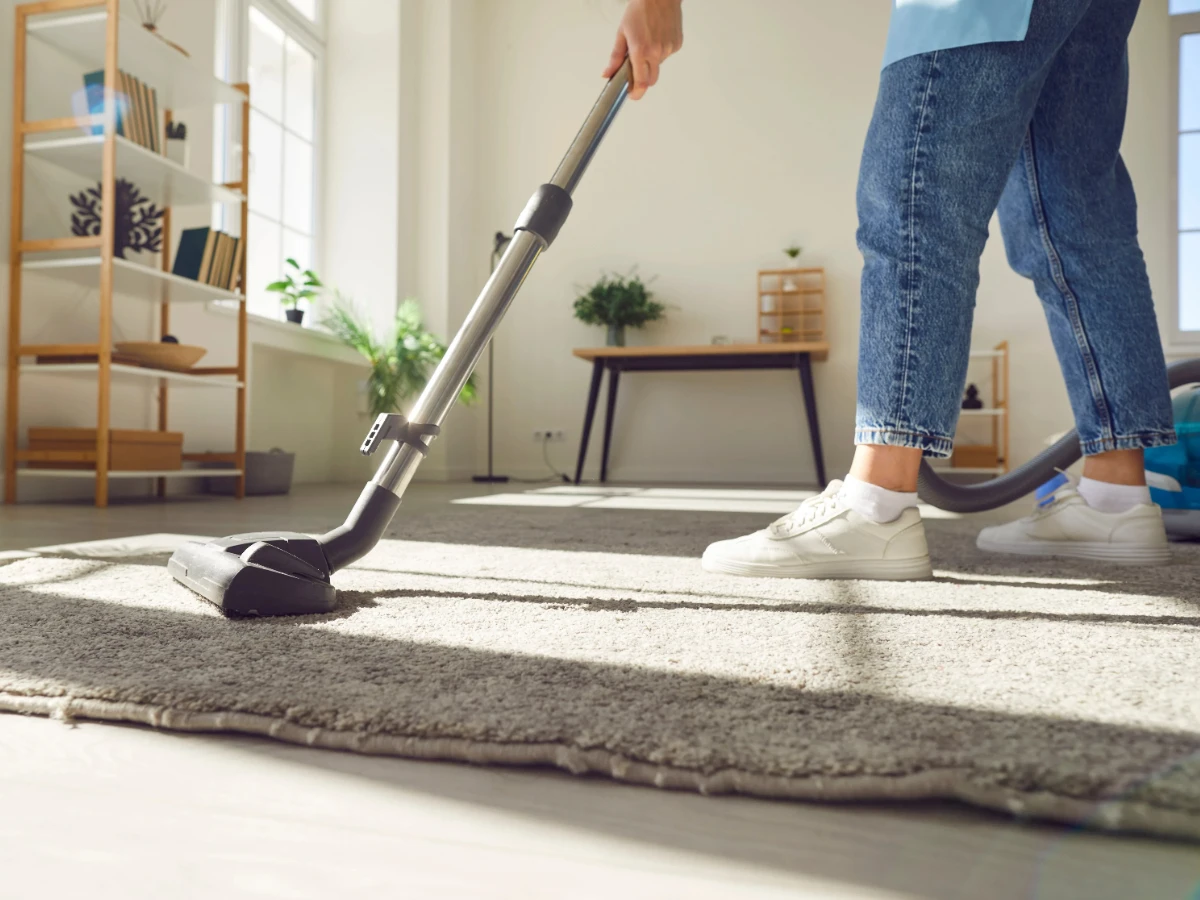  Teppich absaugen 