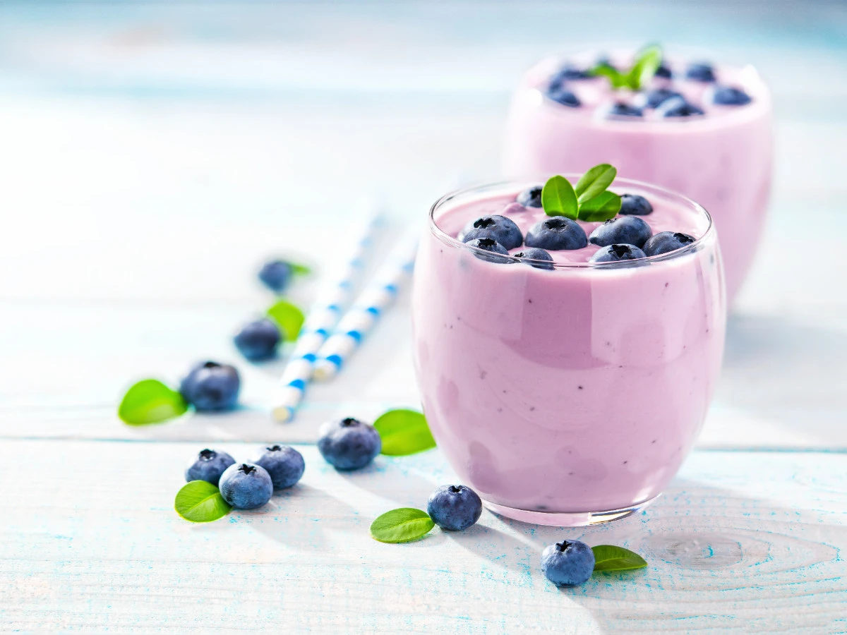  Erfrischender Smoothie mit Heidelbeeren 