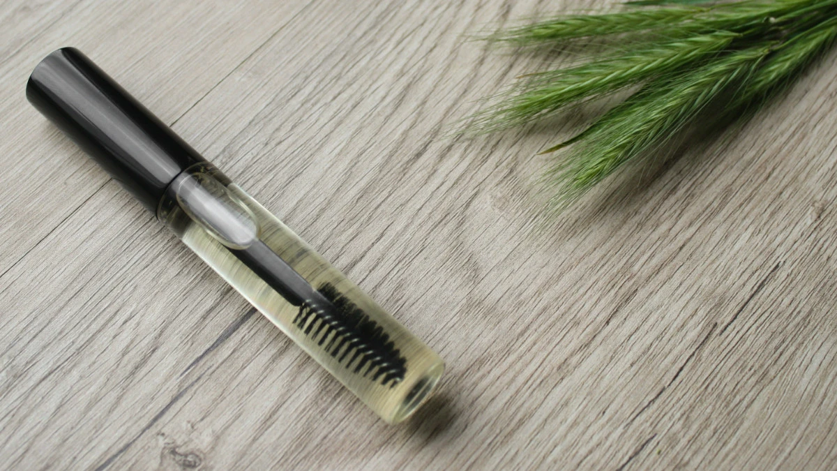  Natürliches Öl für die Wimpern 